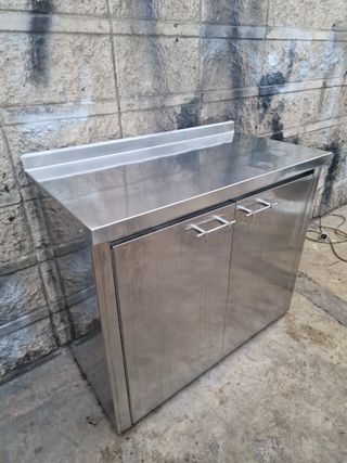 Mesa de trabajo 1m con puertas abatibles