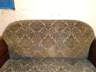 Lote de sofás y sillas