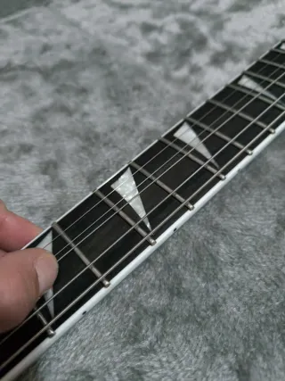 ESP Arrow Guitarra Eléctrica