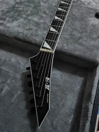 ESP Arrow Guitarra Eléctrica