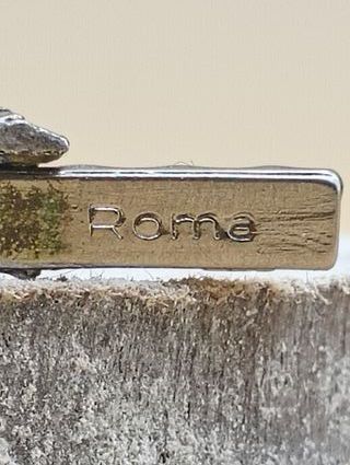 Colgante de Cristo plateado