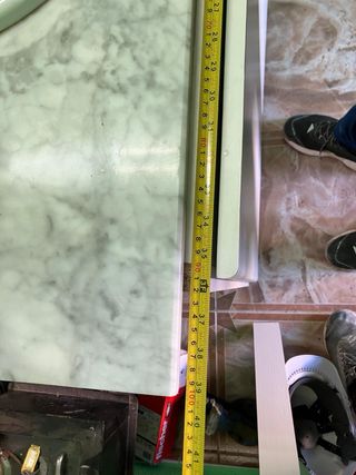 Mueble de baño con encimera de mármol