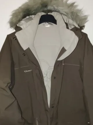 Cazadora Quechua Termica con Capucha