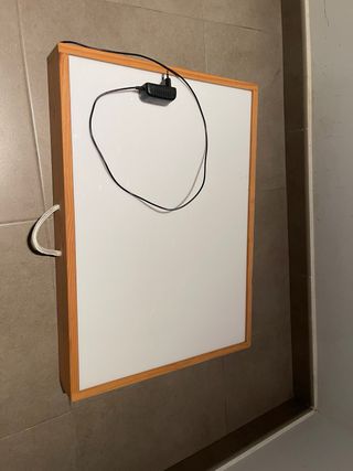 Mesa de luz LED RGBW con mando 70x50