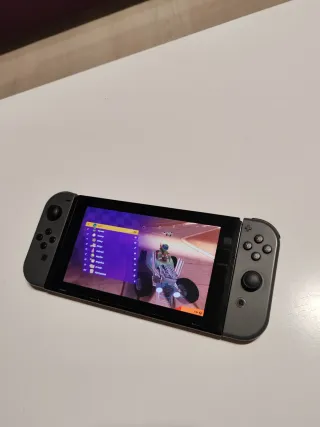Nintendo Switch Gris