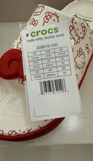 Zuecos Hello Kitty Crocs Talla 39-40. Nuevos