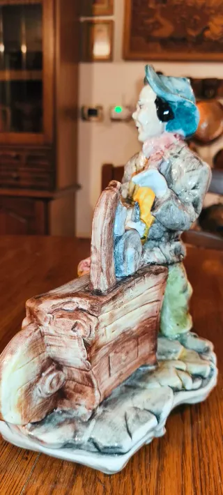 Statua Porcellana Di Capodimonte H=30 Cm E 20