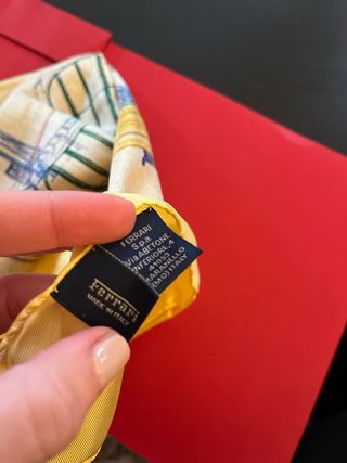 Foulard Ferrari 125 S 1947 pura seta