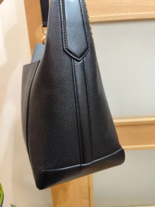 Bolso Michael Kors Piel Negro Tachuelas Doradas