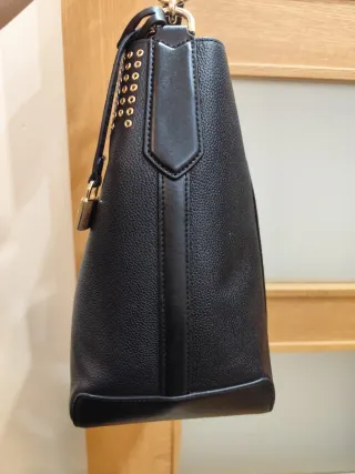 Bolso Michael Kors Piel Negro Tachuelas Doradas