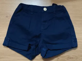 Pantalón corto niña azul marino. Talla 7/8