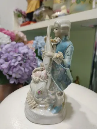Figura porcelana alemana pareja música 70s
