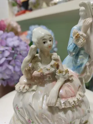 Figura porcelana alemana pareja música 70s