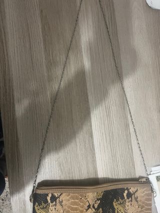 Bolso bandolera efecto piel serpiente