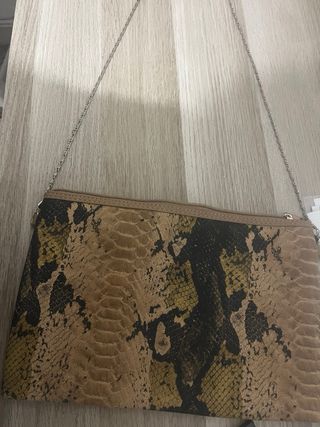 Bolso bandolera efecto piel serpiente