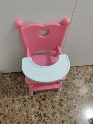 Trona de juguete rosa