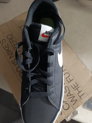 Zapatillas Nike Court Legacy Negras y Blancas