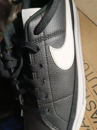 Zapatillas Nike Court Legacy Negras y Blancas