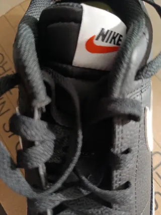 Zapatillas Nike Court Legacy Negras y Blancas