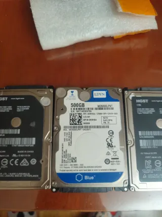 Discos Duros HGST 1TB y 500GB