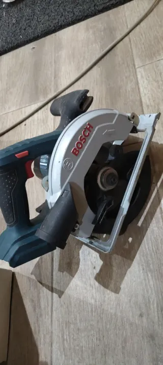 Sierra Circular Bosch 18v.