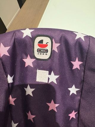 Carrito de muñeca morado con estrellas