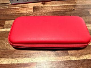 Nintendo Switch + 5 juegos + Mando Pro + funda