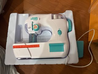 Máquina de coser infantil Mi rincón de costura