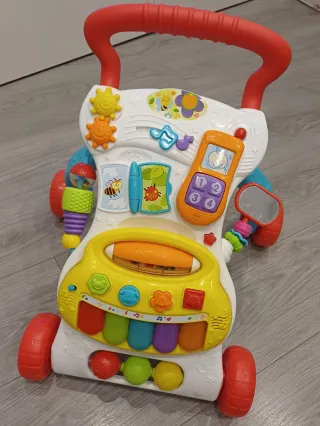 Andador infantil musical con piano