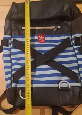 Mochila Adidas Negra y Azul