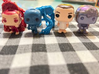 Figuras Stranger Things Kinder