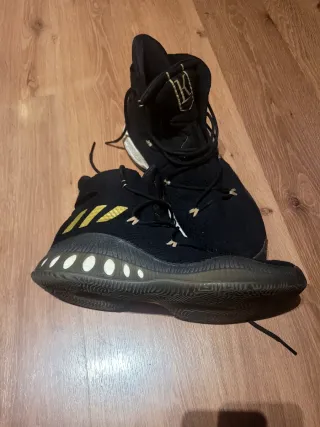 Zapatillas Baloncesto Adidas edición Kyrie Lowry