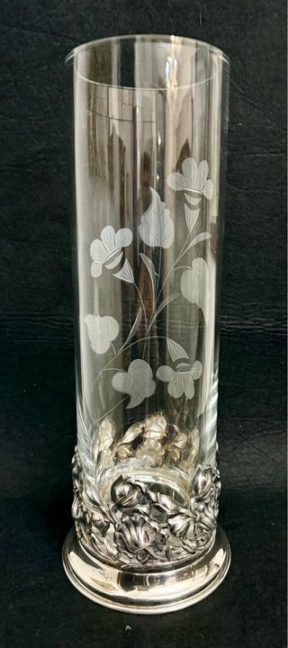 Vaso antico cristallo con base argentata