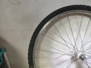 Llanta Aluminio 26" Delantera