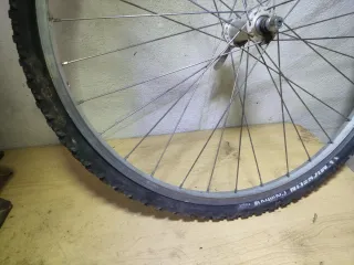 Llanta Aluminio 26" Delantera