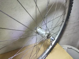 Llanta Aluminio 26" Delantera