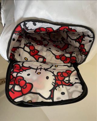 Bolsa grande Hello kitty by Herschel. Nueva.