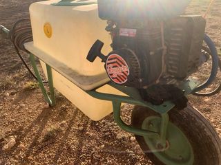 Carretilla sulfatadora 100L con motor