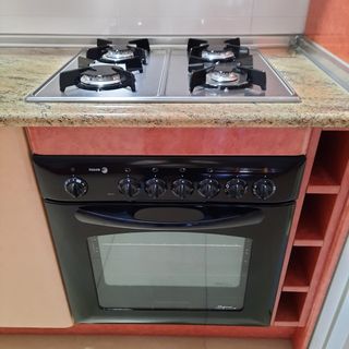 Cocina Gas + Horno Eléctrico