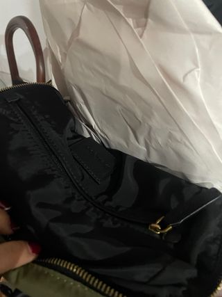 Mochila Desigual verde con bolsillos