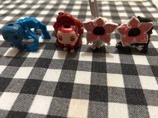 Pack Figuras Stranger Things Kinder