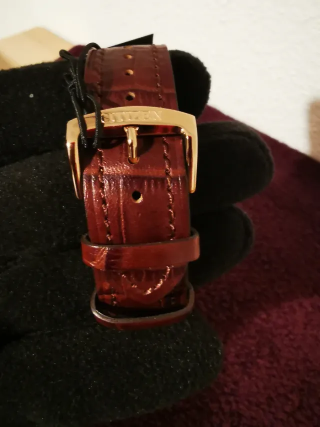 Reloj Citizen Eco-Drive Metropolitan Dorado