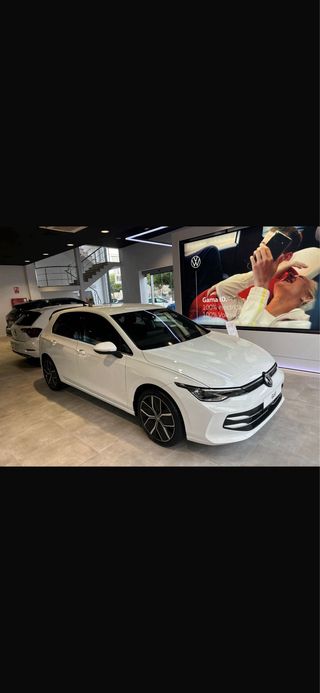 Volkswagen Golf 2024