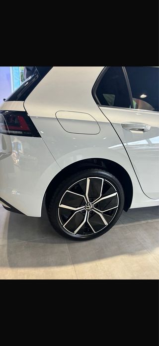 Volkswagen Golf 2024