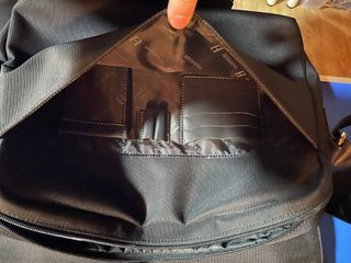 Bolso bandolera Hexagona mix cuero negro