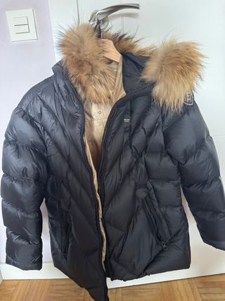 Abrigo Blauer Negro Talla XL con Capucha