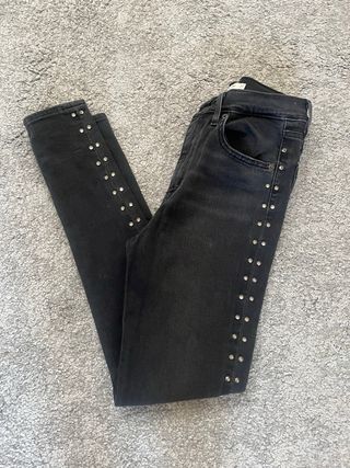 Pantalón vaquero de chica. Levi’s. Talla 36