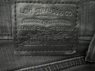 Pantalón vaquero de chica. Levi’s. Talla 36