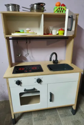 Cocinita de juguete para niñ@s