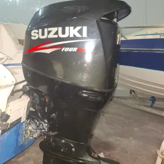 Suzuki DF 115 2015 - Menos de 600h